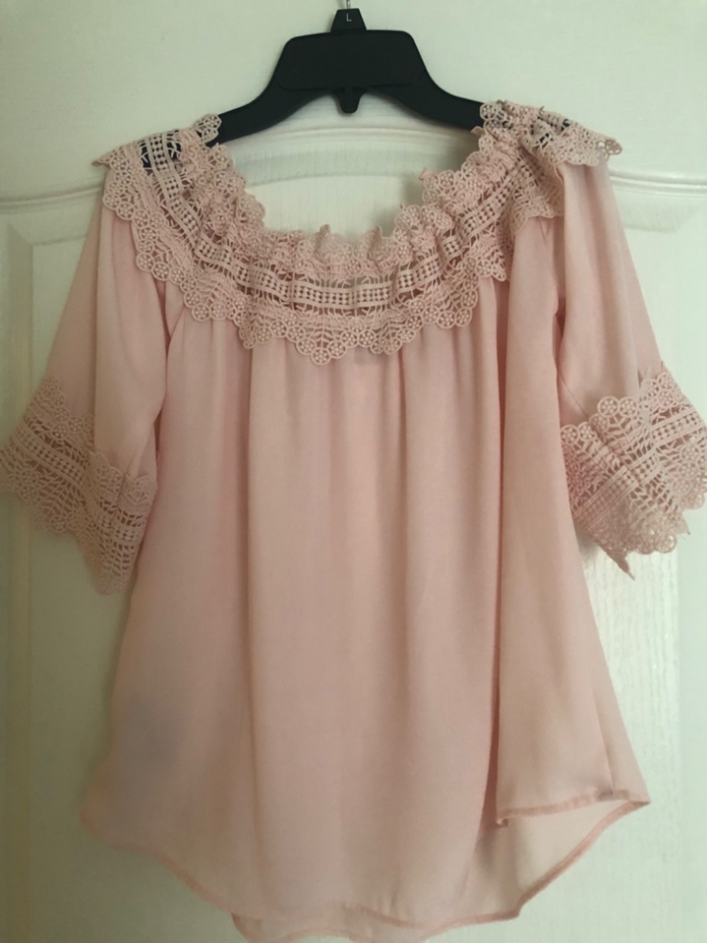 Pretty Peach Color Blouse - Picture 2 of 4